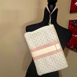 Michael Kors Large Wristlet
